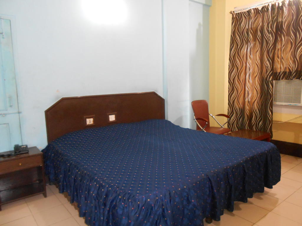 Hotel Blue Moon Guwahati Room photo
